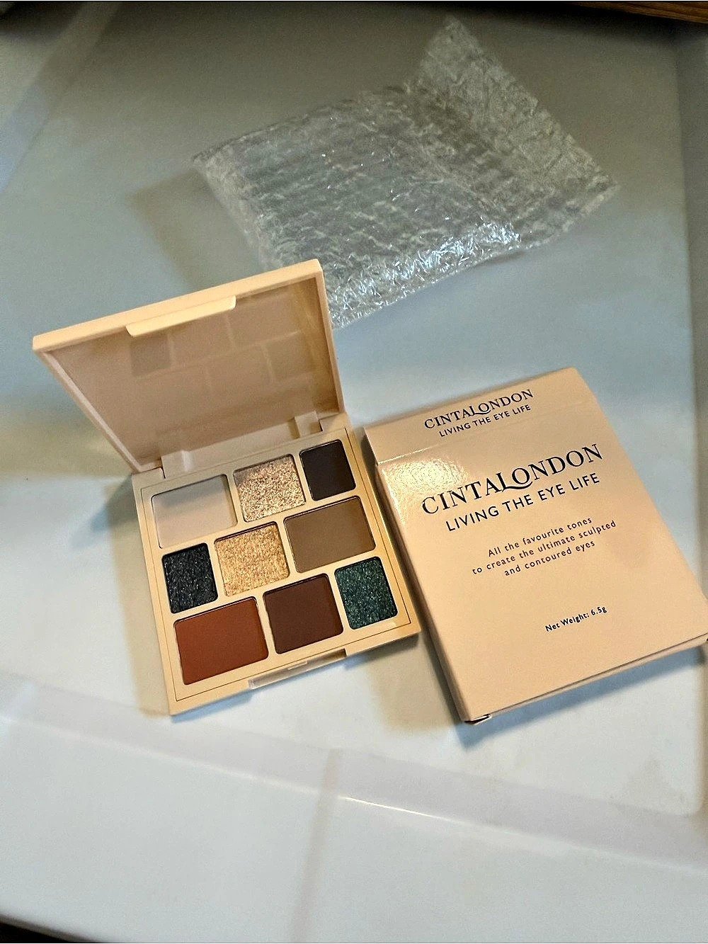 Cintalondon Living the Eye Life Eyeshadow Palette in Brown & Gold NWT